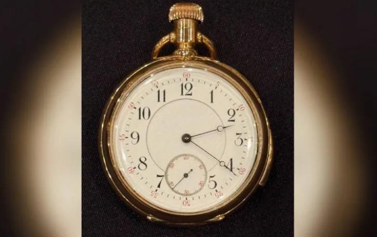 Gecə saat 2:20-də dayanan saat satılıb