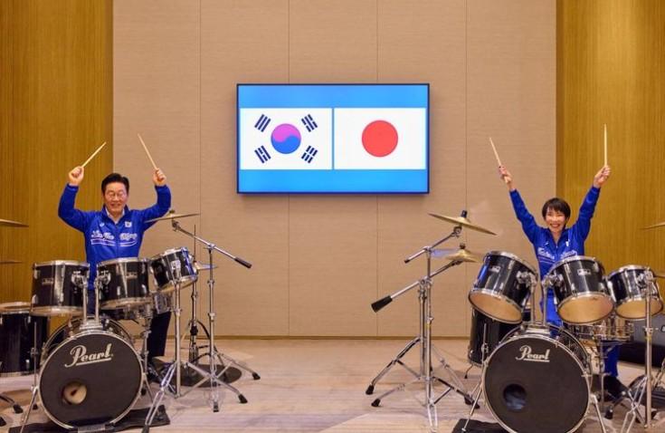 “Dynamite”ni oxudular